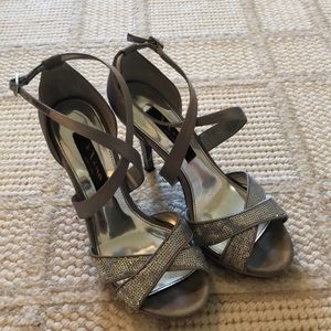 MUST GO TODAY: Nina Formal Shoes